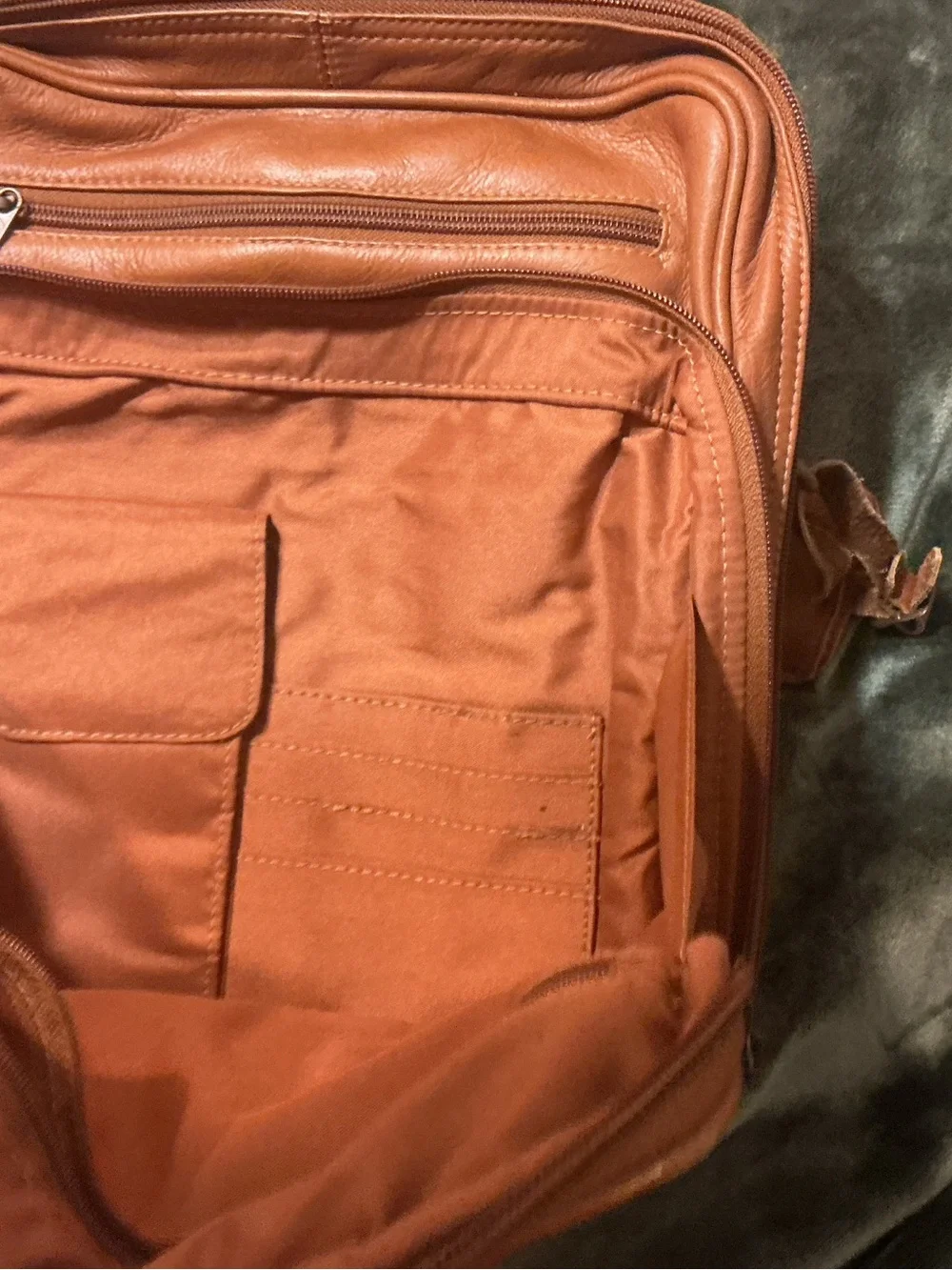 Vintage Orvis tan leather bag